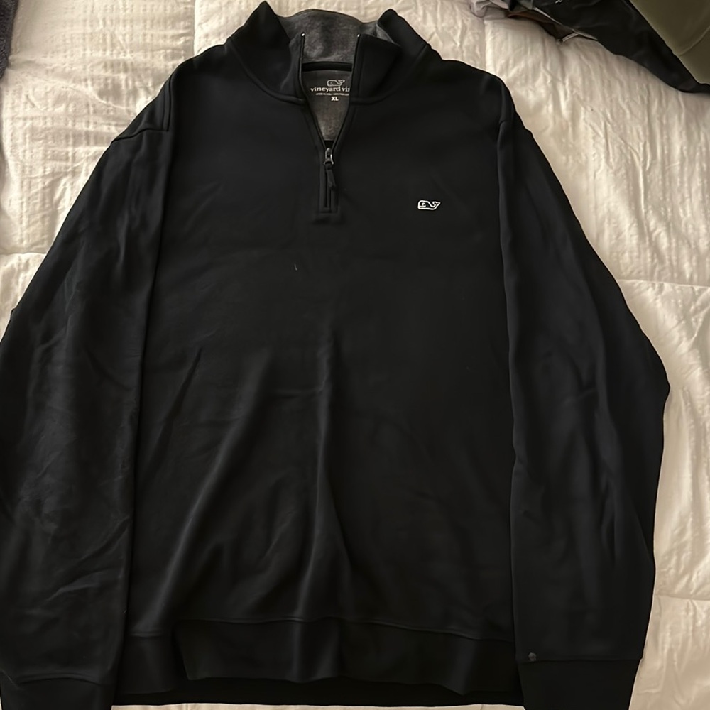 Vineyard Vines Men's Black Quarter-Zip Sweater
